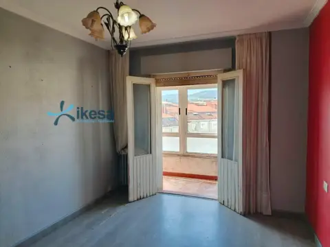 Piso en calle Doutor Touron, nº 44