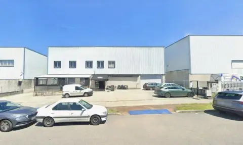 Nave industrial en Rúa das Panadeiras, 4