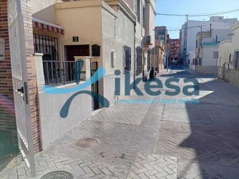 Chalet en Zapillo