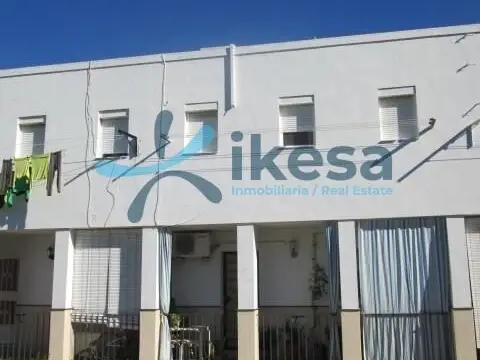 Casa adosada en Moguer