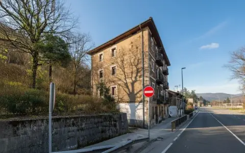 Piso en calle Uraska Kalea