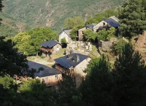 Finca rústica en calle de la Iglesia