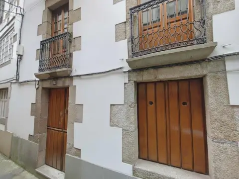 Casa en calle Obispo Sarmiento
