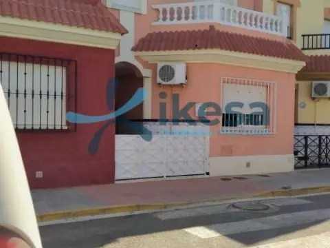 Dúplex en La Cañada - Costacabana - Loma Cabrera