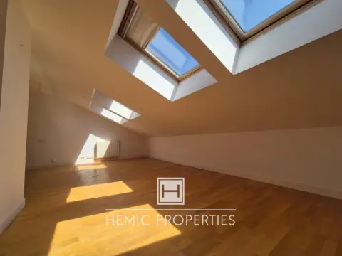 Piso en calle de Alcalá