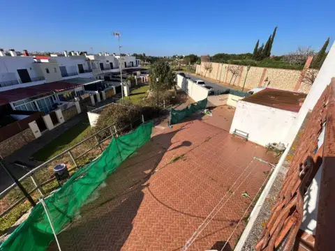 Casa adosada en Ayamonte Pueblo