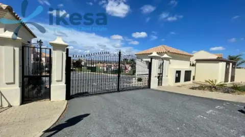 Casa adosada en Costa Esuri