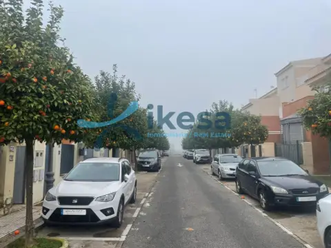 Casa adosada en Altos Castilleja