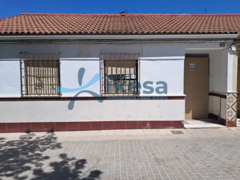 Casa adosada en Lucena