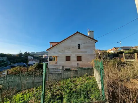 Chalet en calle Abelendo-S.Martiño, nº 102E