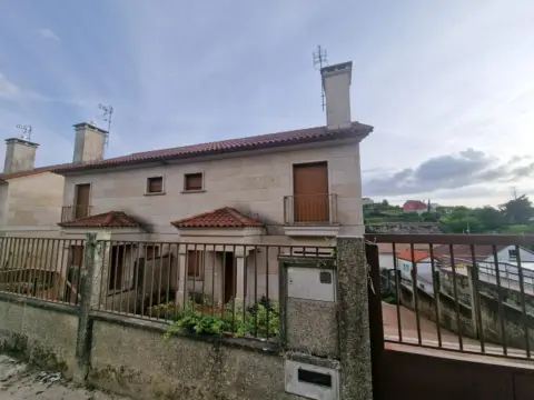 Chalet en calle Abelendo-S.Martiño, nº 102D