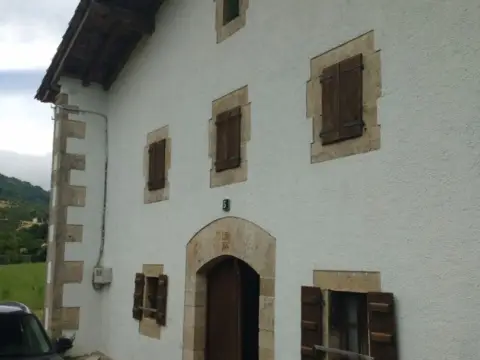 Casa rústica en calle San Saturnino