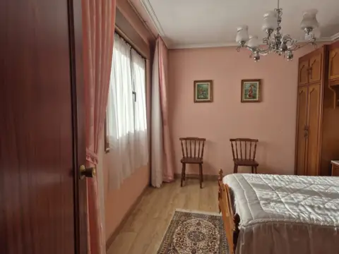 Piso en Avenida San Isidro