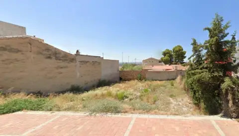 Terreno en calle del Roble
