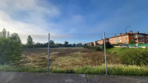 Terreno en calle del Bernesga