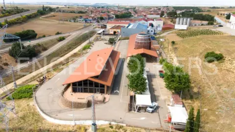 Nave industrial en calle del Santísimo Cristo, 107