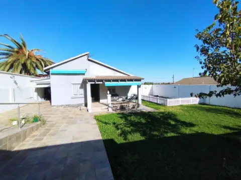 Chalet en calle Ainzon