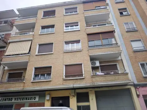 Piso en calle de la Madre Rafols