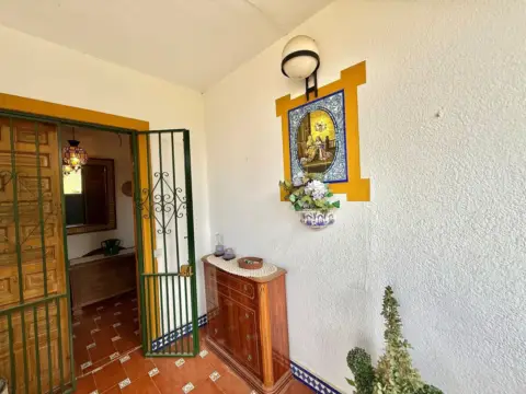 Chalet en Nueva Alcalá