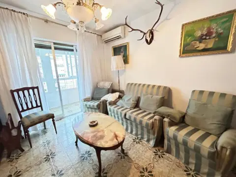 Piso en calle de Sarria, 50