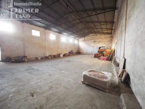 Nave industrial en Centro