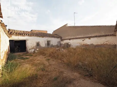 Terreno en Avda. Juan Carlos I