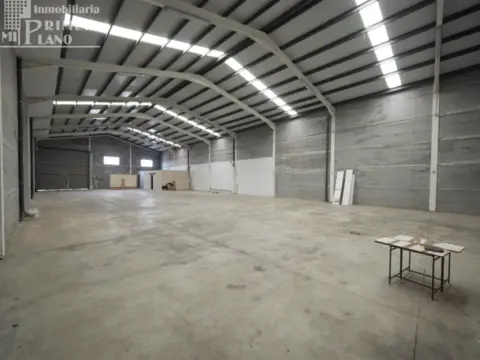 Nave industrial en calle Príncipe Alfonso
