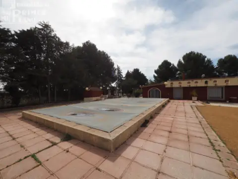 Chalet en Ctra. Alcázar de San Juan