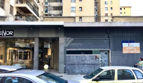 Local comercial en calle de la Fuente del Hierro