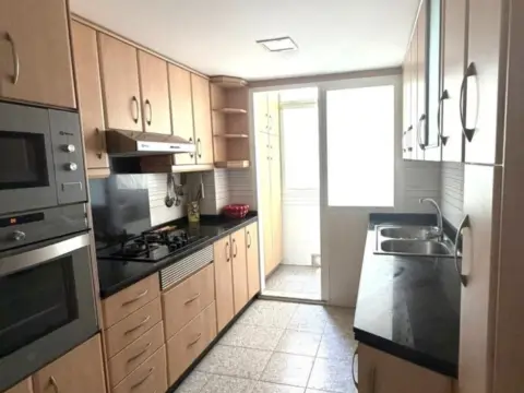 Piso en Avenida Giorgeta