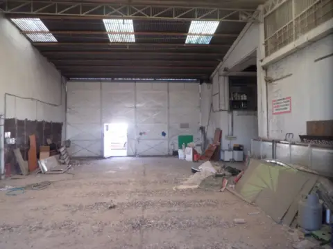 Nave industrial en calle Manterola