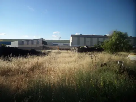 Nave industrial en calle Manterola