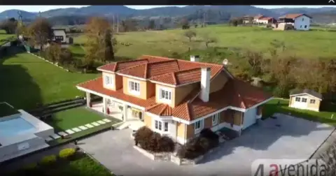 Chalet en calle Biedes