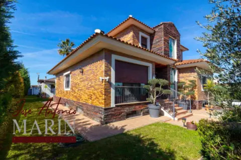 Chalet en Urb. Campo de Golf