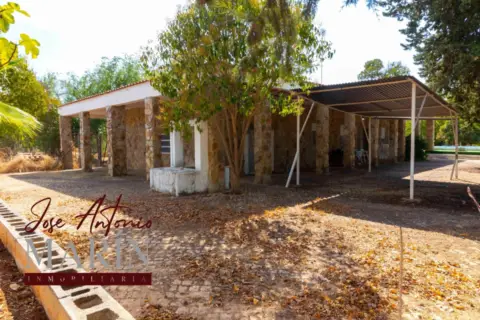 Finca rústica en Urbanización Campofrío II