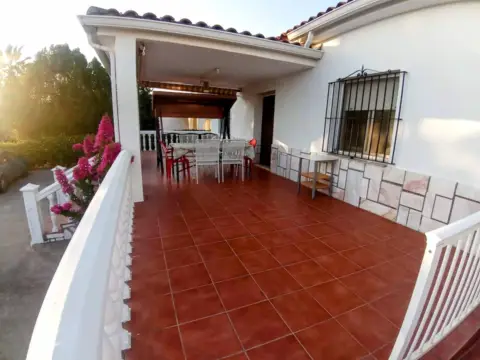 Chalet en Ctra de Sevilla - Ronda Sur
