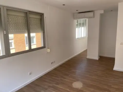 Piso en Avenida de Ricardo Carapeto Zambrano