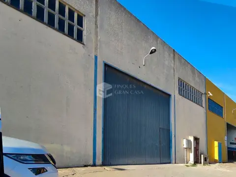 Industrial building in Can Castells