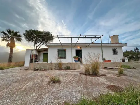 Finca rústica en Urbanización Calahonda-Golf-Riviera del Sol-Miraflores