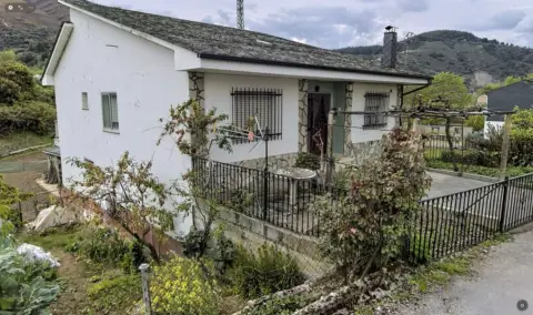 Chalet en calle Castañal del Agua