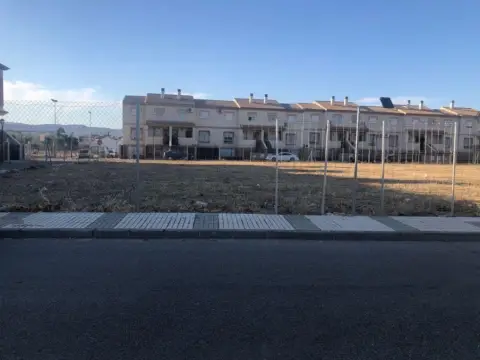 Terreno en calle Sevilla