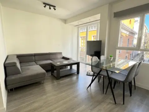 Piso en calle Mesones, 33