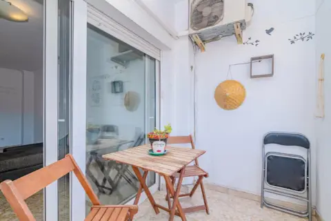 Piso en calle de Julio César, 22