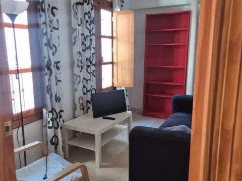 Piso en calle Nueva de la Virgen