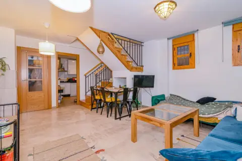 Dúplex en calle Real de Cartuja, 32