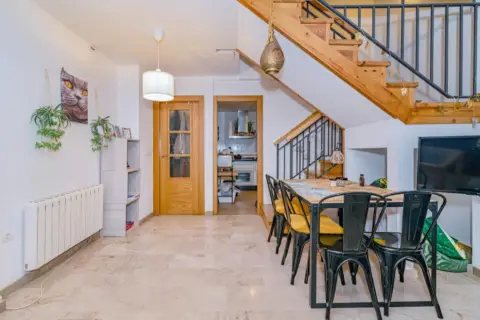 Dúplex en calle Real de Cartuja, 32