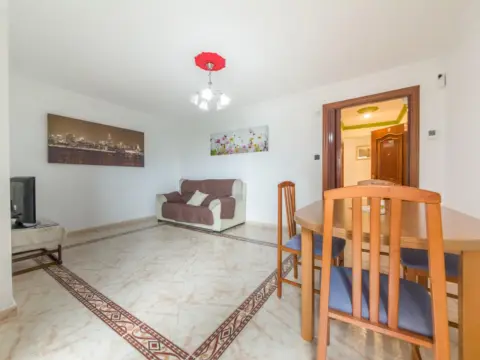 Piso en Plaza de Poniente