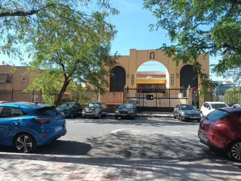 Garaje en calle de Albuñol, 3