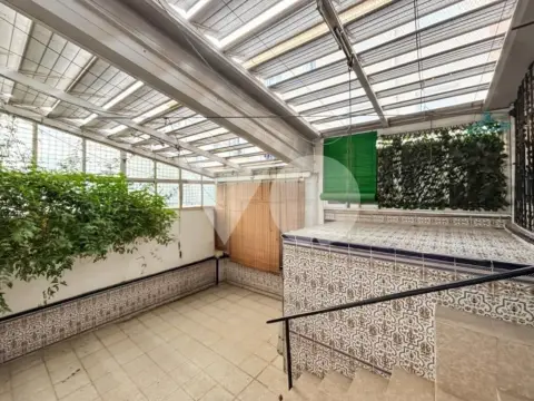 Chalet en calle de Laviana