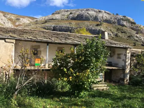 Finca rústica en Espinosa de los Monteros